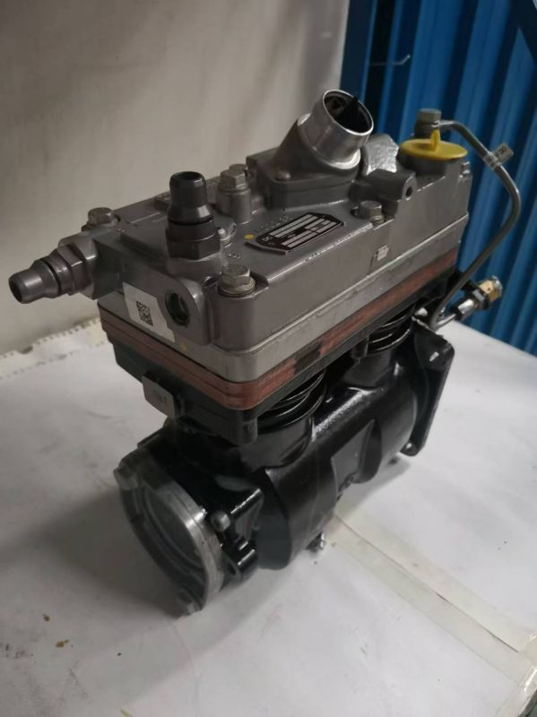 疾驰发念头OM936双缸空气压缩机A9361303715/A9361301515/A9361301415