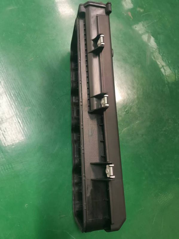 道依茨疾驰OM904/OM924发念头气缸盖罩50500035/A9040100930