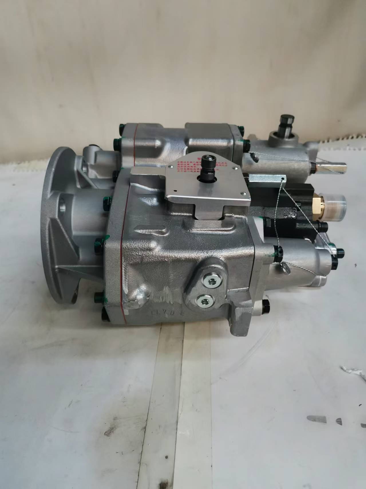 康明斯燃油泵总成4951438/3021961